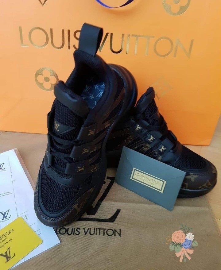 Adidasi Louis Vuitton new model import Franța, saculet, etichetă