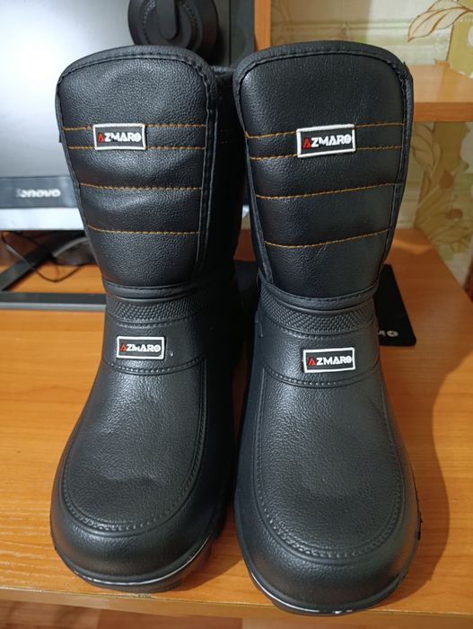 Продам зимние галоши