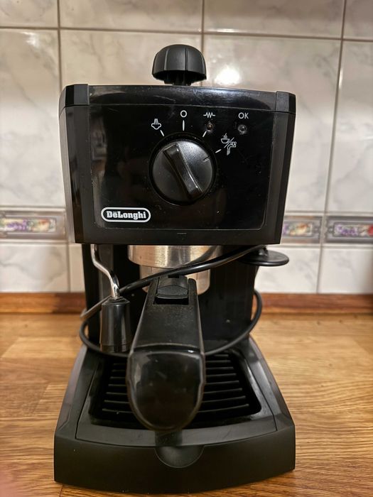 Espressor DeLonghi cu portafiltru