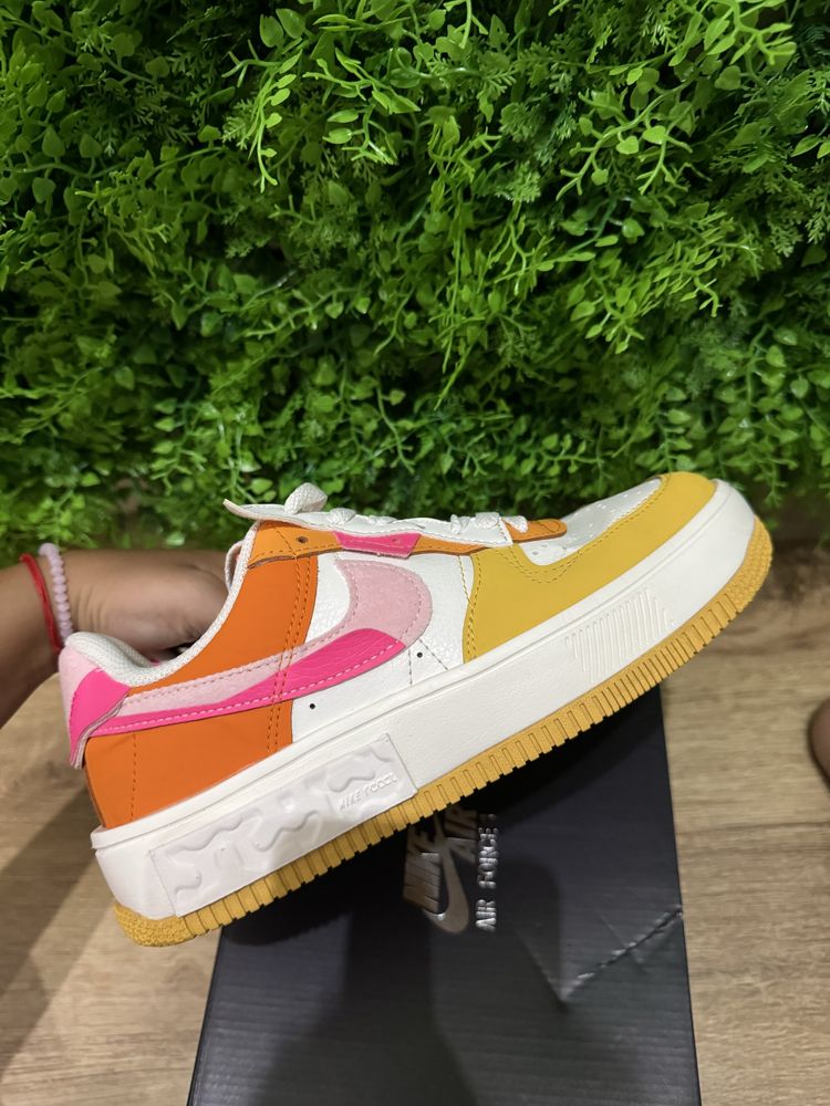 Дамски кецове Nike Air Force 1 FONTANKA SB