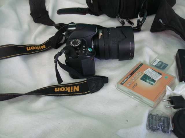 Зеркальный фотоаппарат Nikon D3100 в чемодане Япония Идеальное Сост.