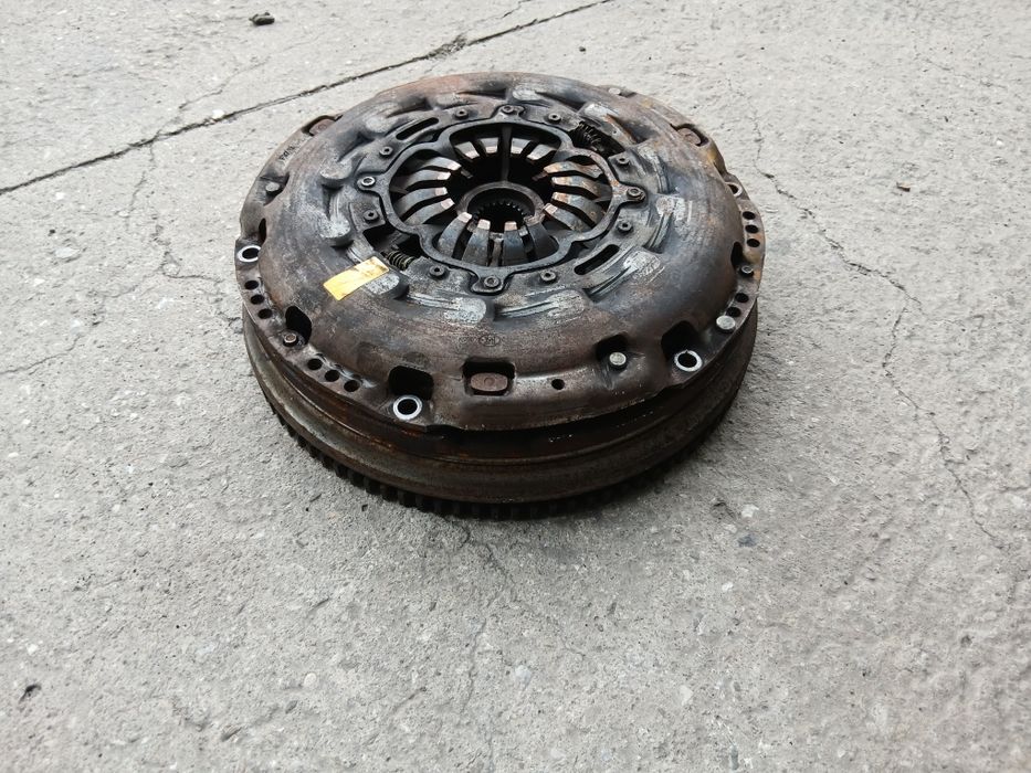 Маховик Тойота авенси т25 д-кат