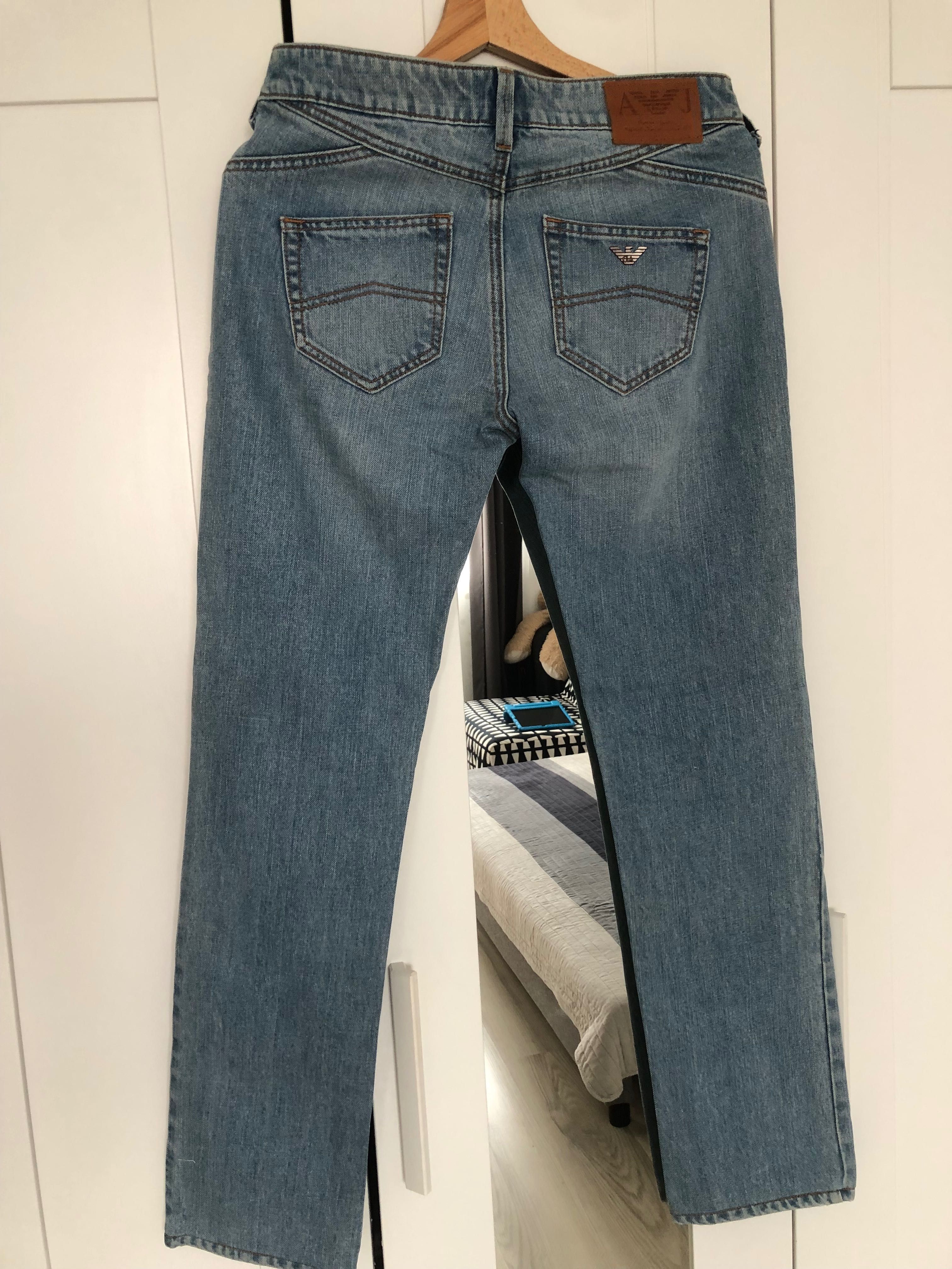 Armani Jeans noi