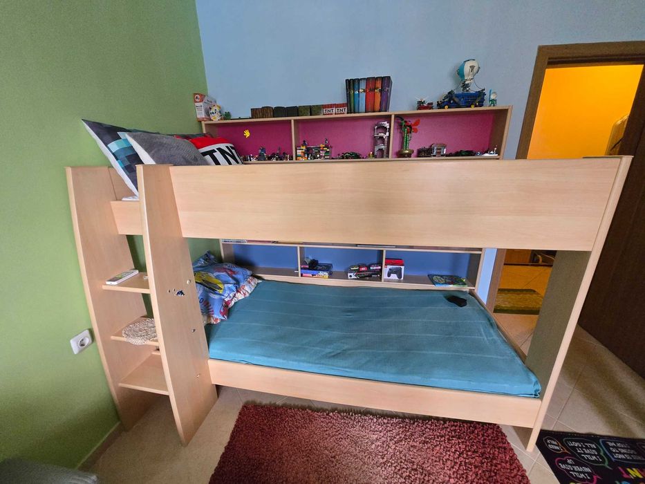 Двуетажно детско легло с матраци