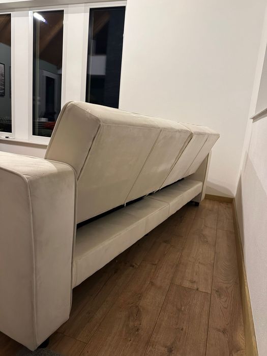 Canapea nouă extensibilă crem modernă