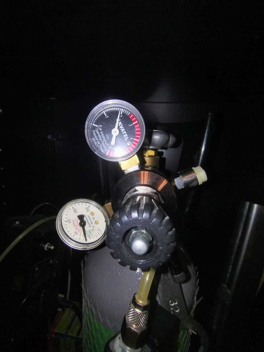 Sistem acvariu: Denerle Evolution Deluxe+Reductor+Electrovalva+Butelii