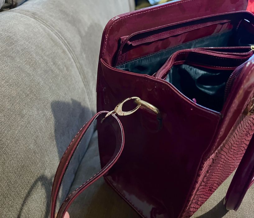 Нова дамска чанта с къси и дълга дръжка