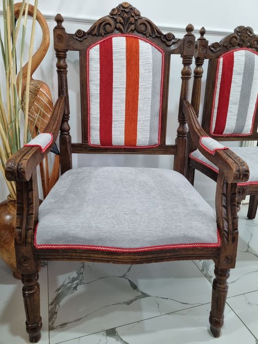 Иранский Винтажный Комплект кресел(2 шт) и два стула.