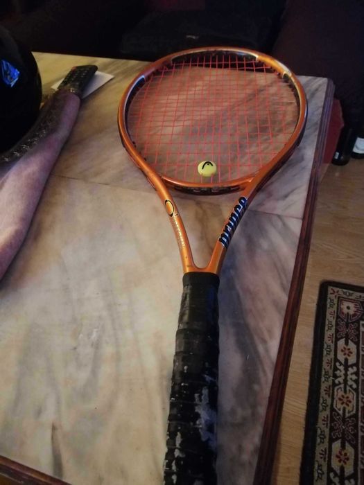 Употребявана тенис ракета