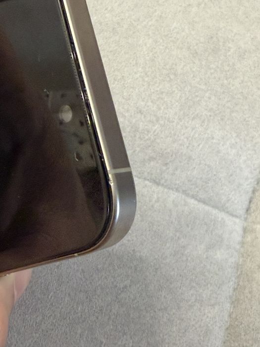 Продам Iphone 16 pro max 256 gb natural titanium