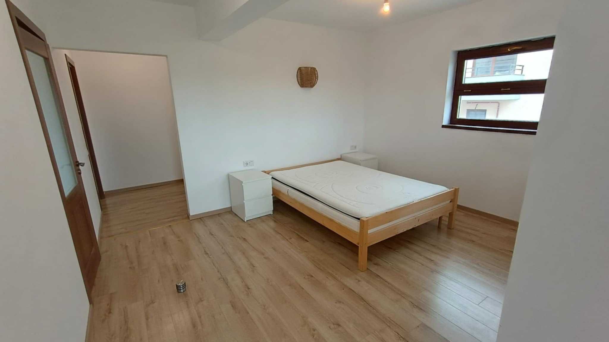 inchiriez apartament 3 camere foarte spatios, mobilat sau nemobilat