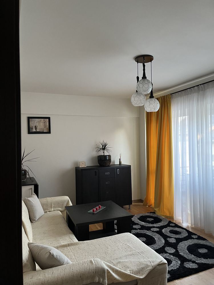 Apartament de inchiriat zona Zamca