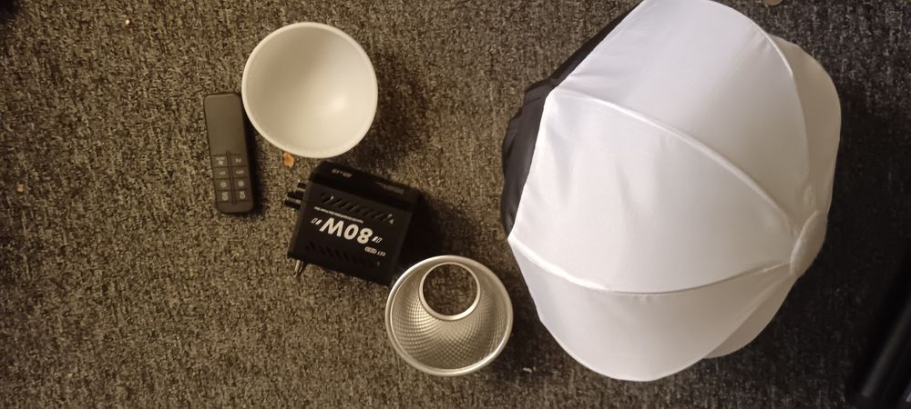 Lampa foto/video 80w  +telecomanda+softbox+reflector+difuzie