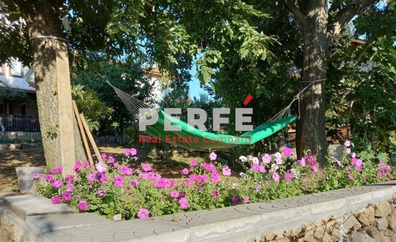 Продава се Къща в с. Равадиново, Област Бургас - 189 кв.м за 1477 €/кв.м - Снимка #1