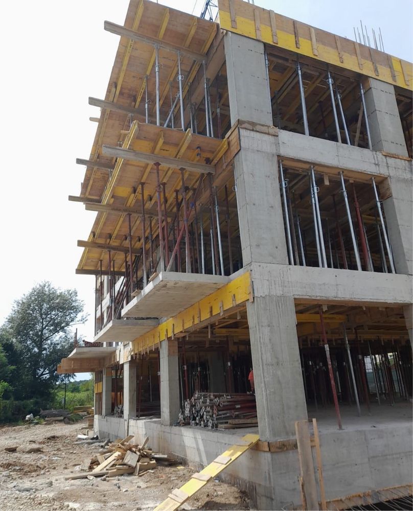 Popi metalici galvanizati - zincati 2m inchisi 3,6m deschidere maxima