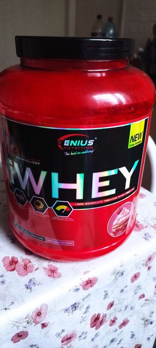 Proteina  IWhey  Cherry- Cream Cake Flavour