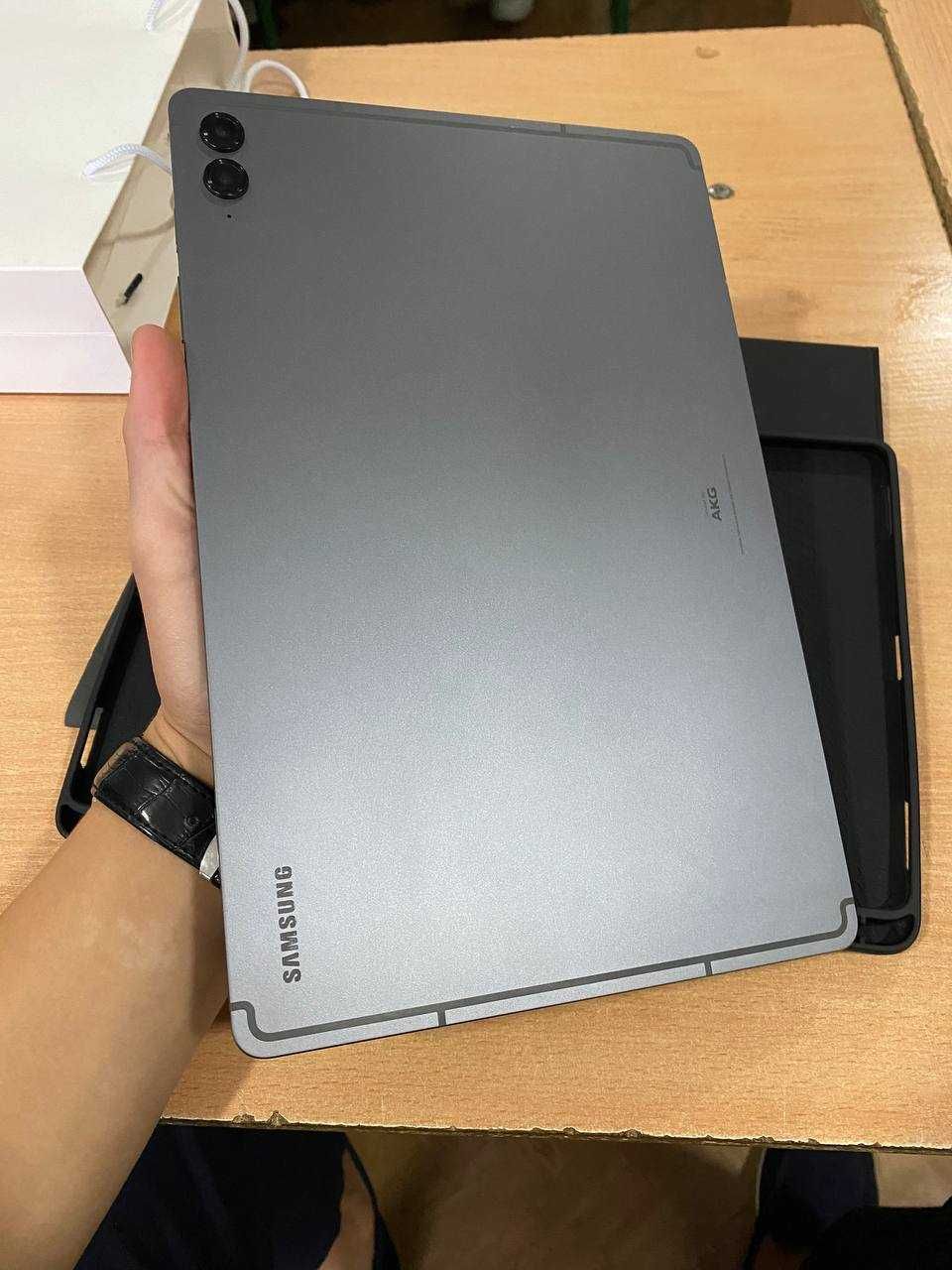Samsung Galaxy Tab S9 FE + 5G