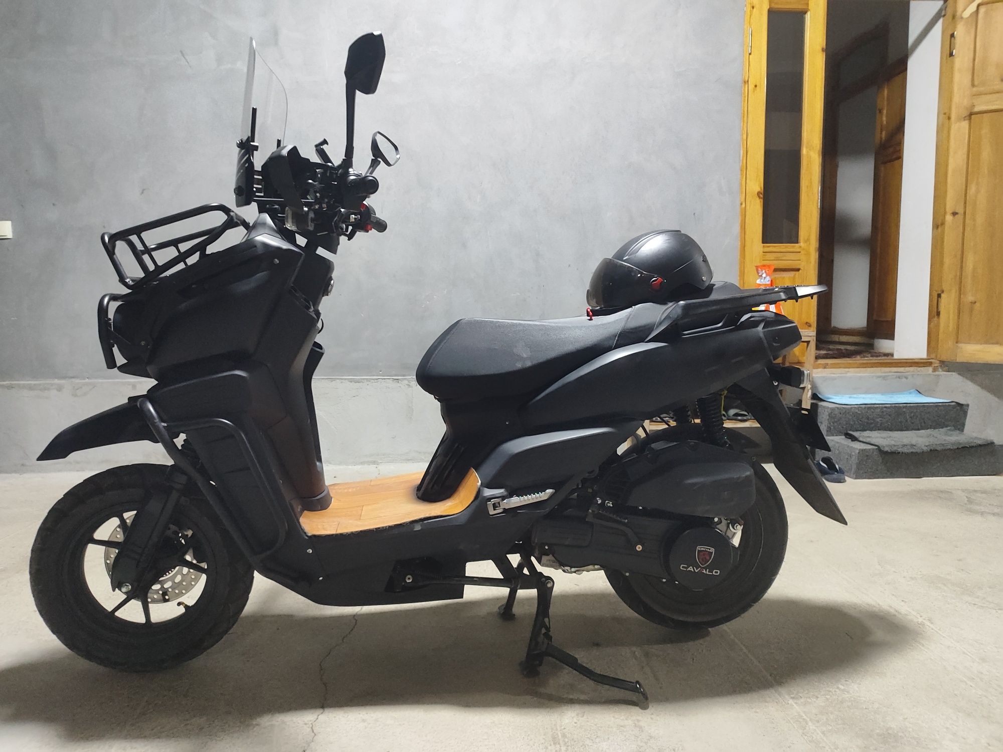 Skuter TANK  PRO