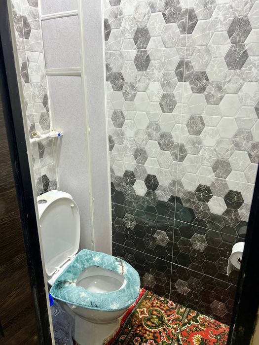 Surochna  troyiskida 2 xonali kvartira sotiladi