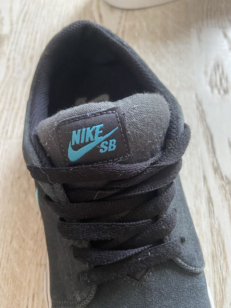 Vand Nike SB 40