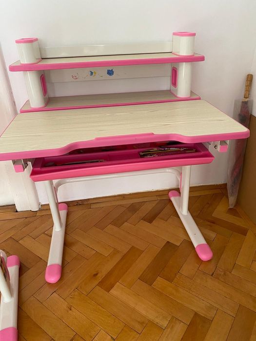 Birou și scaun pentru copii