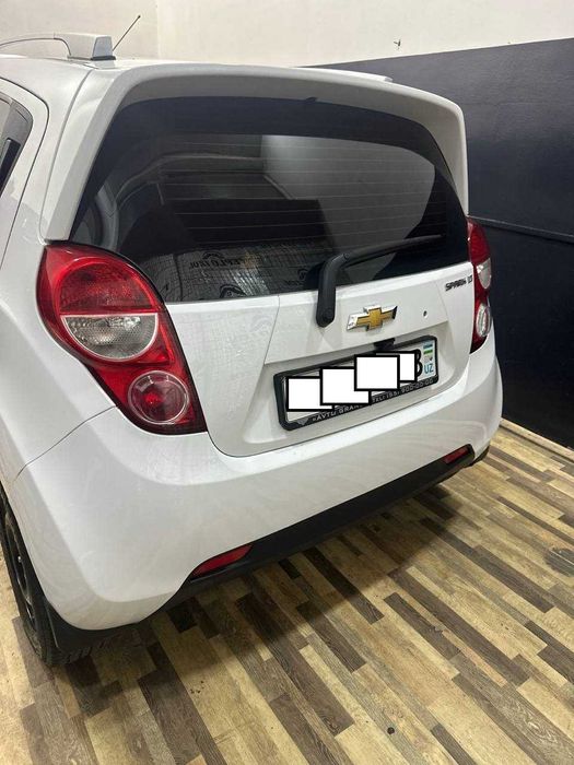 Продается Спарк белый 2021 (oq Spark)