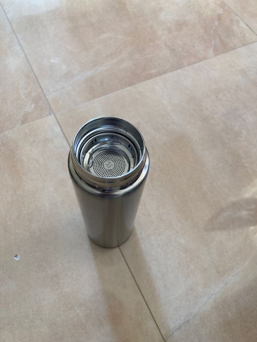 Термос с датчик за температура и филтър