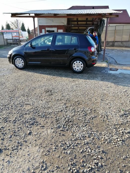 Vând Golf plus 1.6 fsi 6 trepte an 2005