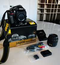 Фотоапарат Nikon D5200 + обектив Nikon 18-55mm VR II