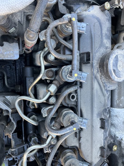 Injectoare logan 15 euro 6 captur duster clio 4 cod 044511652