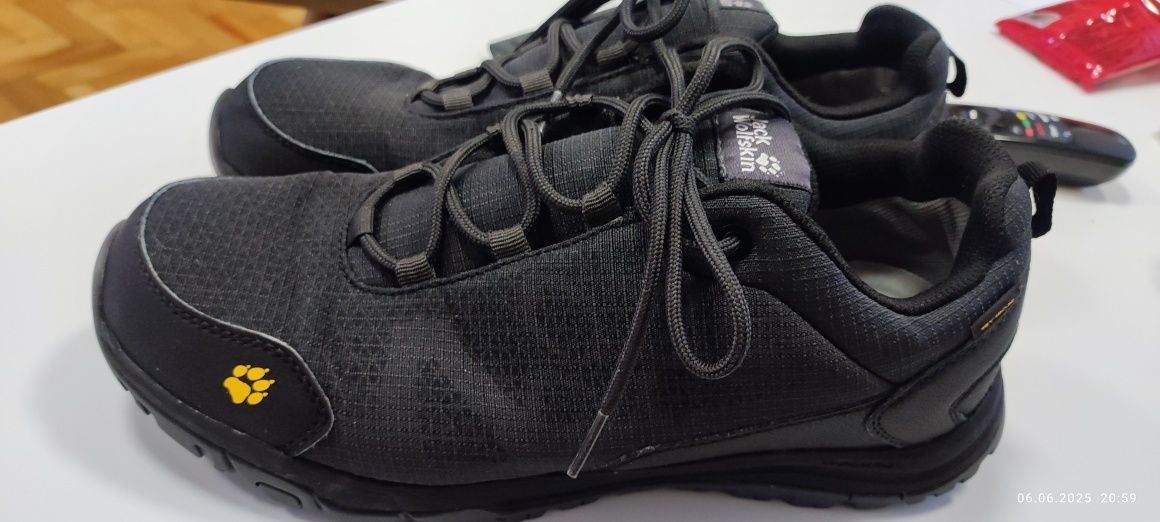 Jack wolfskin маратонки