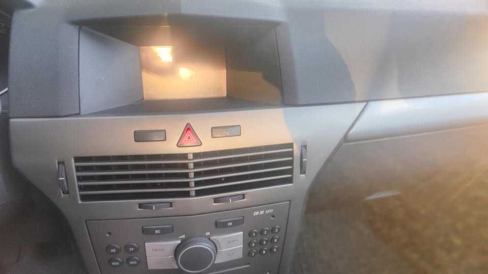 Опел Астра 1.6 бензин