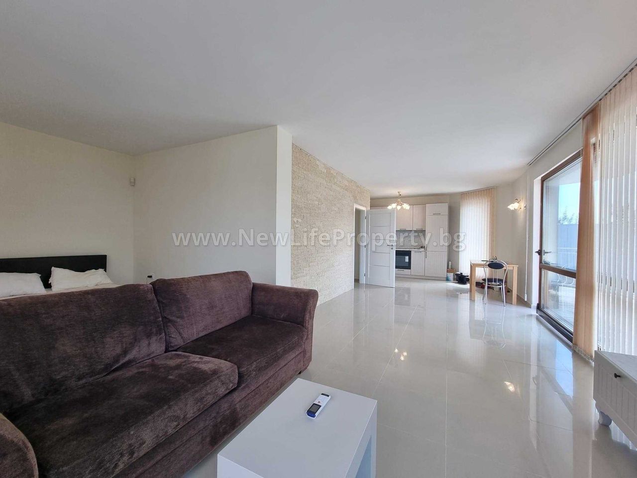 Продава се Къща в с. Кошарица, Област Бургас - 250 кв.м за 1176 €/кв.м - Снимка #7