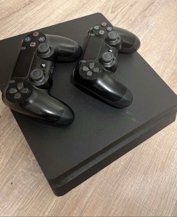 Playstation 4 slim 500 gb 2 controllere (ps4)