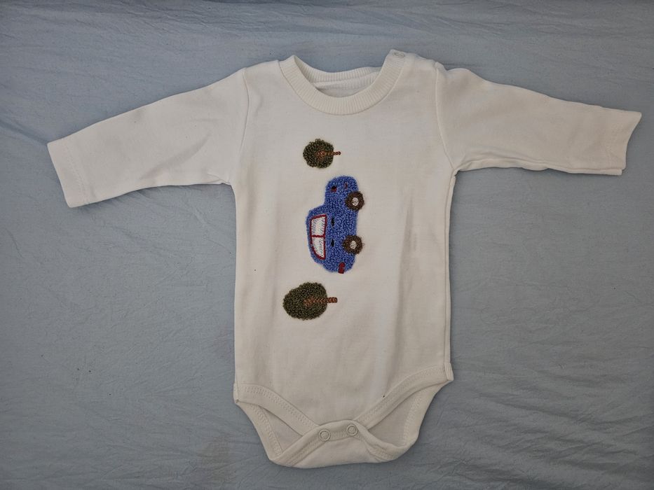 Бебешки бодита размер 56