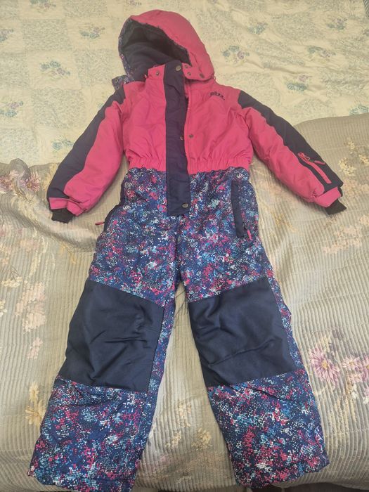Зимний комбинезон для девочки