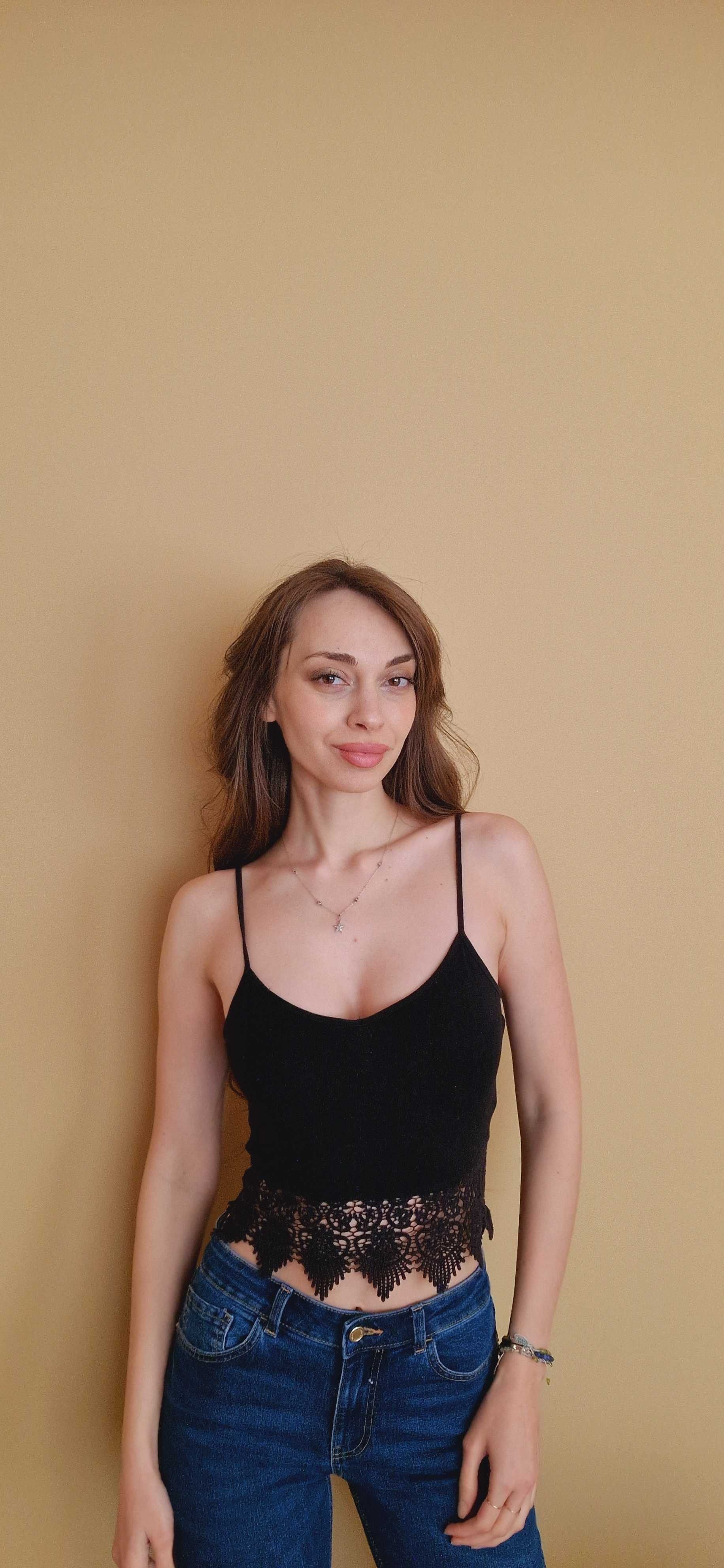 НОВО Дамски тениски и топове