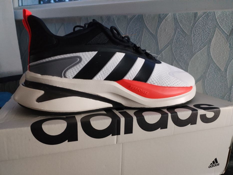 Adidas Alpha response 43 1/3