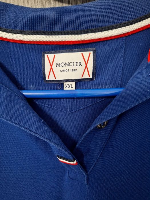 Rochie Moncler mărimea XXL.