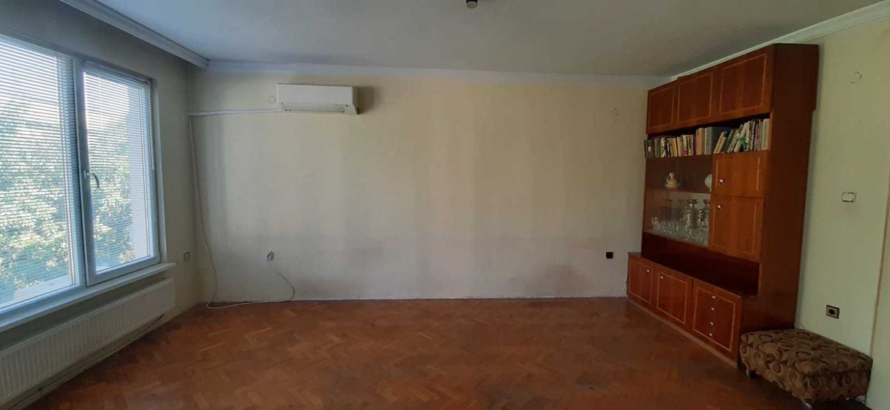 Продава се Тристаен апартамент в Пловдив, Каменица 1 - 112 кв.м за 1536 €/кв.м - Снимка #3