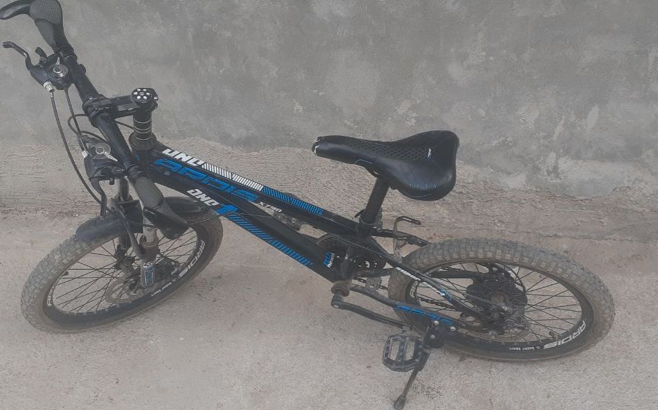 Amazator velosiped sotiladi!