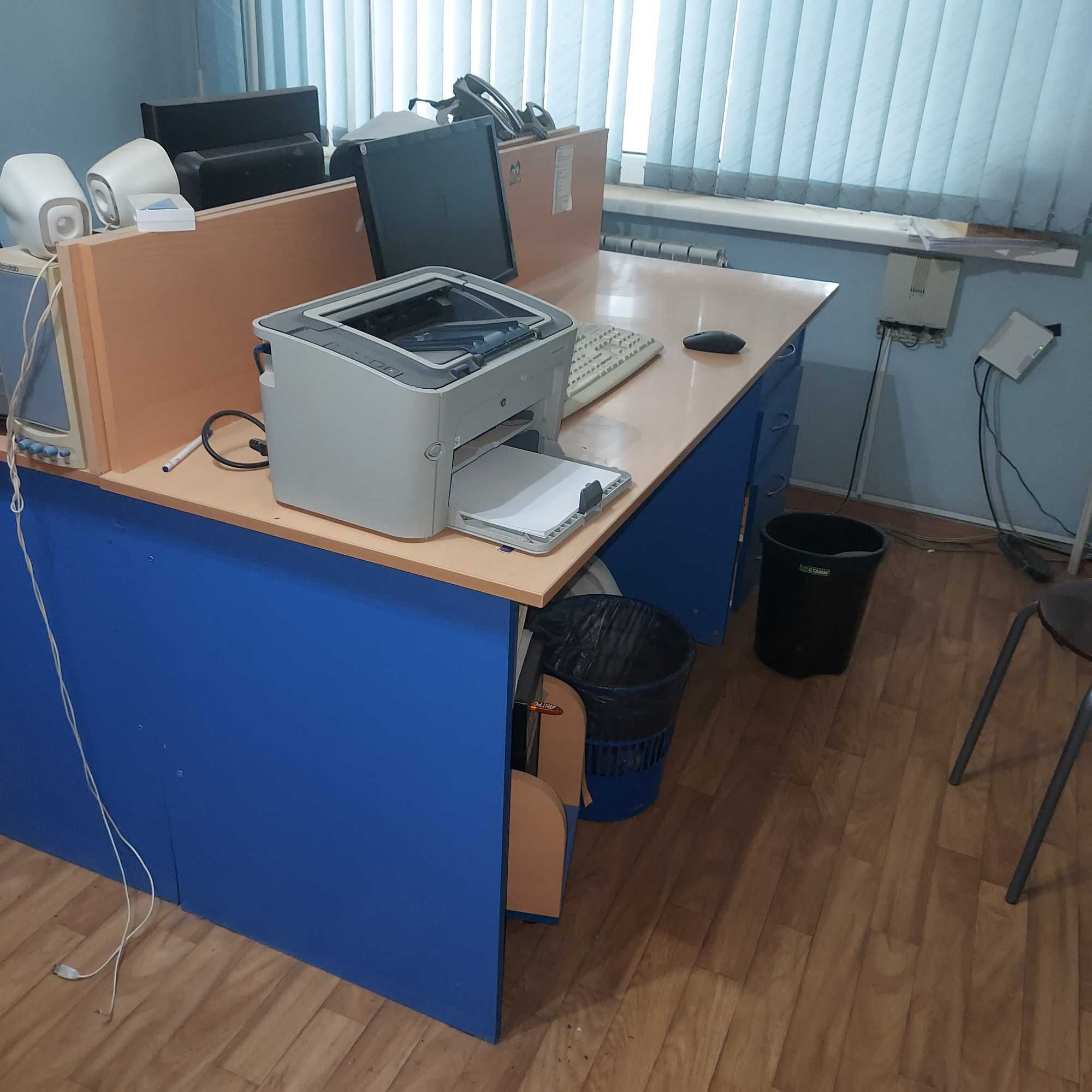 Продам офисную мебель