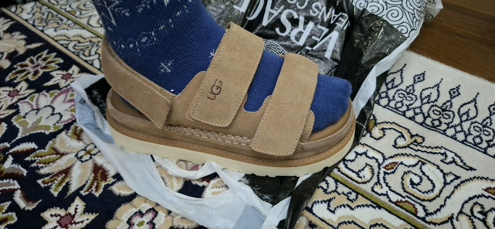 Отдам женская брендовая обувь