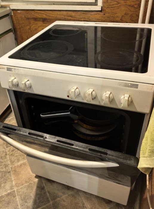 Продавам запазени мебели