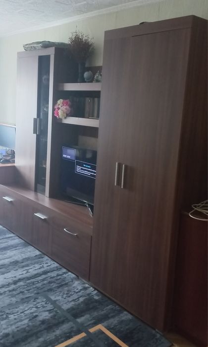 Продам стенку в отличном состоянии.