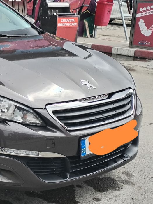 Mașina Peugeot 308 2015