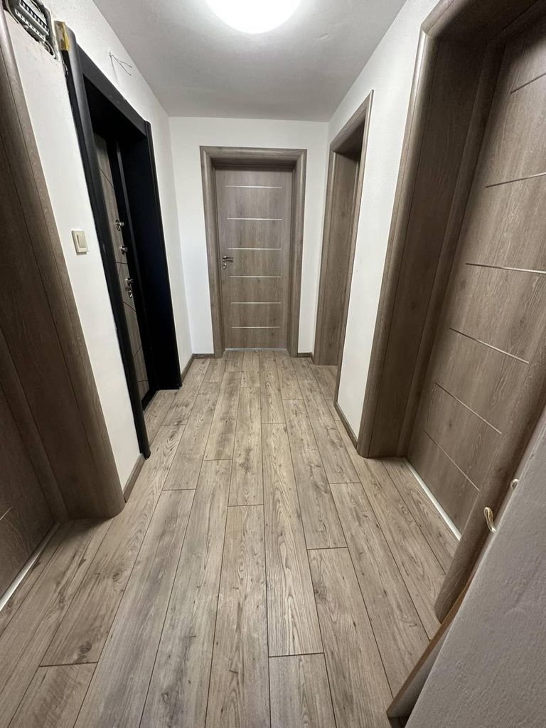 Дава се под наем Етаж от къща в Варна, Галата - 85 кв.м за 750 € - Снимка #11