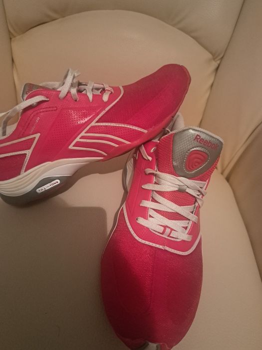 Adidași Reebok nr 40 impecabili