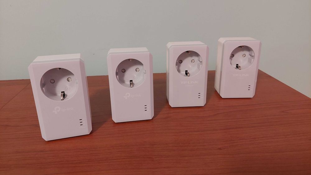 Powerline адаптери TP-Link TL-PA4010P - 3 комплекта