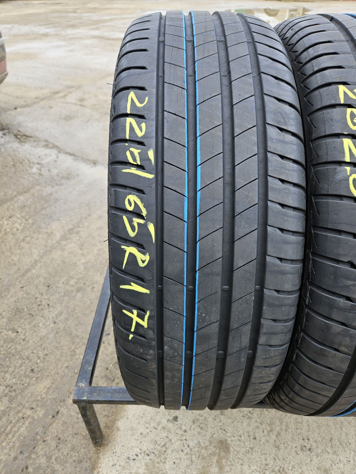 Vând anvelope vară 225/65/17 225/65r17 BRIDGESTONE